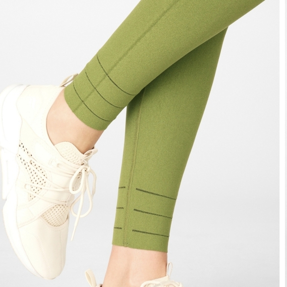 NWOT High-Waisted SculptKnit® Earth Legging Size Large - Picture 3 of 6